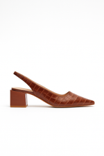 Isla | Closed-Toe Leather Sandals